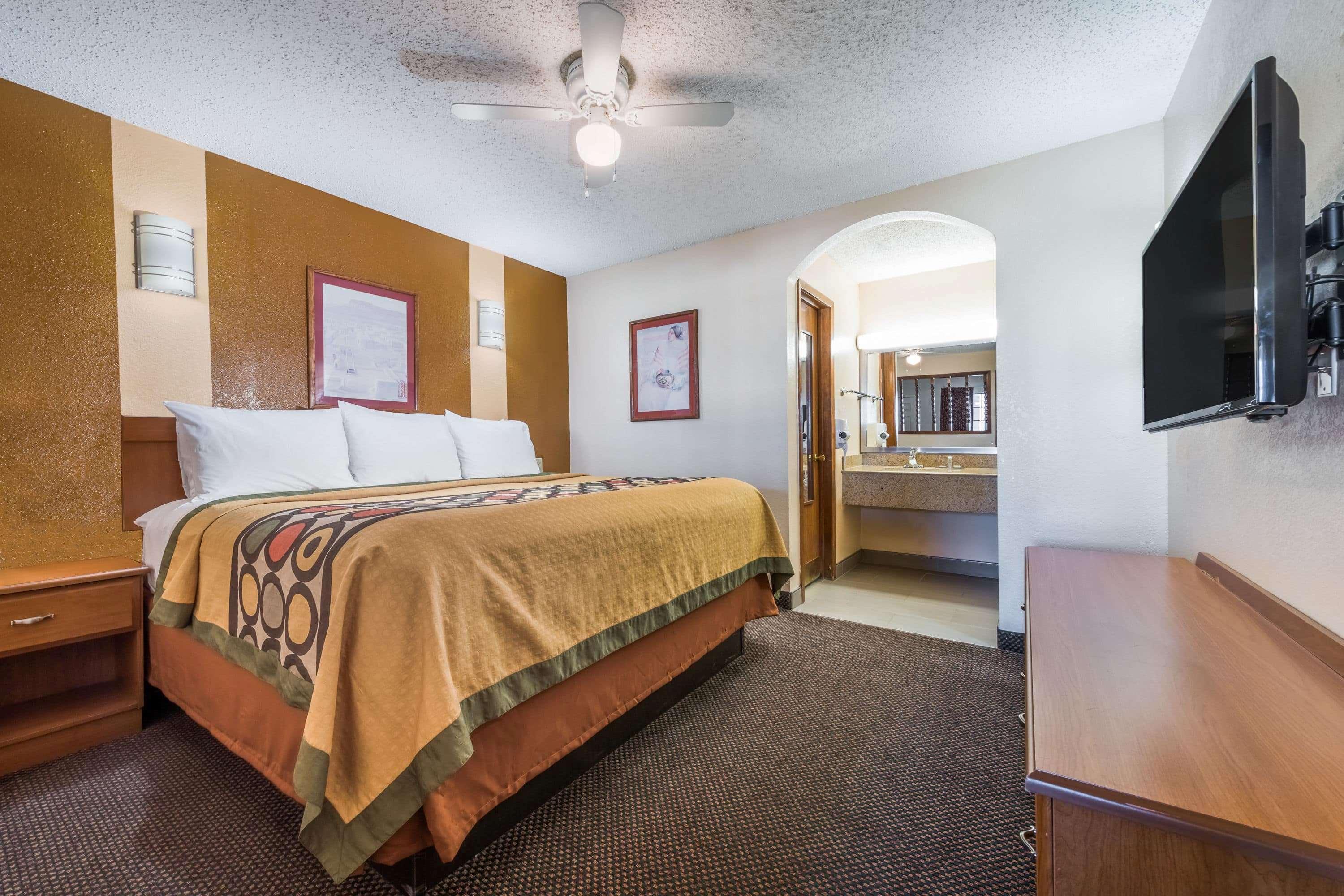 Super 8 By Wyndham Waco/Mall Area Tx מראה חיצוני תמונה