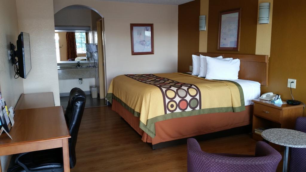 Super 8 By Wyndham Waco/Mall Area Tx מראה חיצוני תמונה